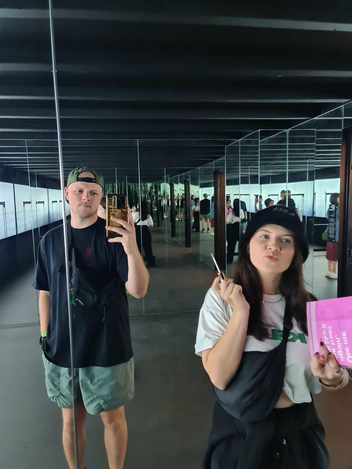 Bianca and Thomas mirror selfie
